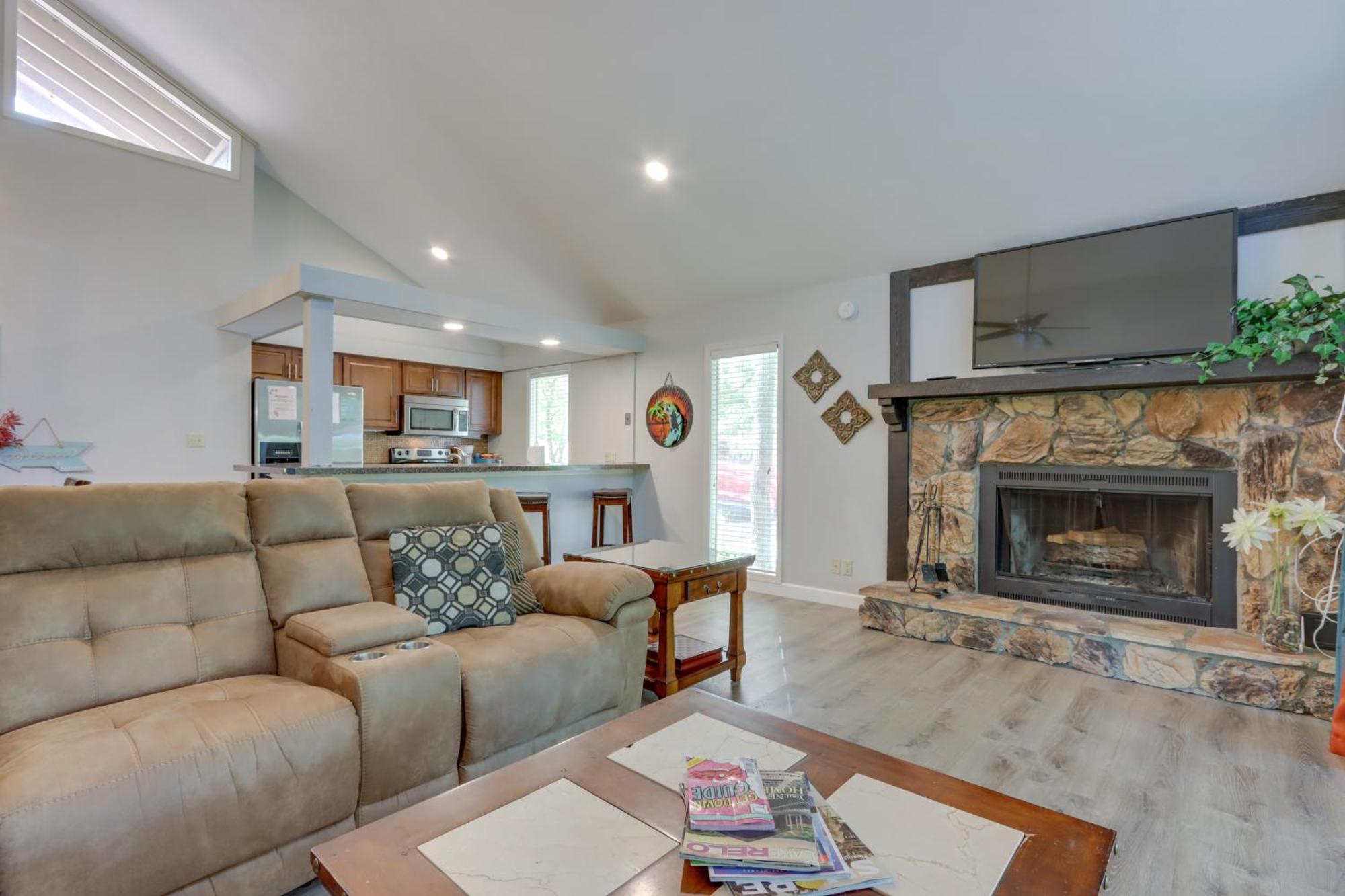 Hot Tub And Fire Pit Margaritaville Home! Osage Beach Exteriör bild